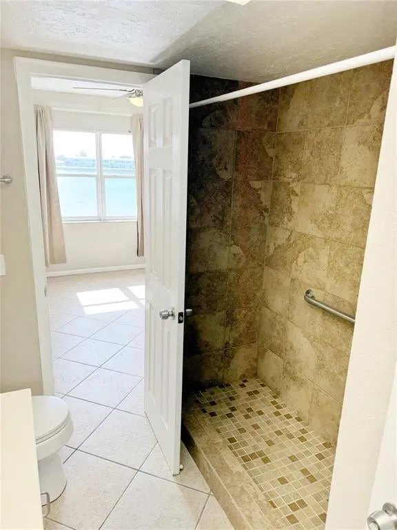 Unit 214 photo 21