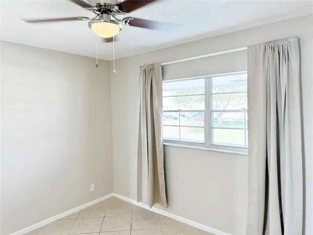 Unit 214 photo 27