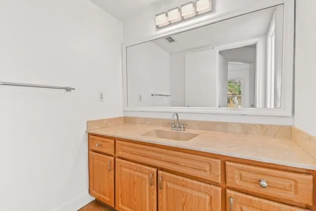  Unit  206 photo 12