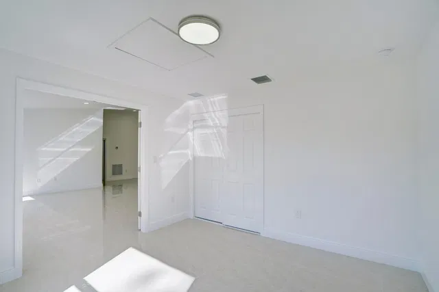 Residence photo 19