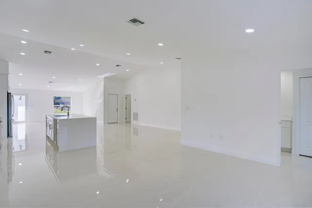 Residence photo 25