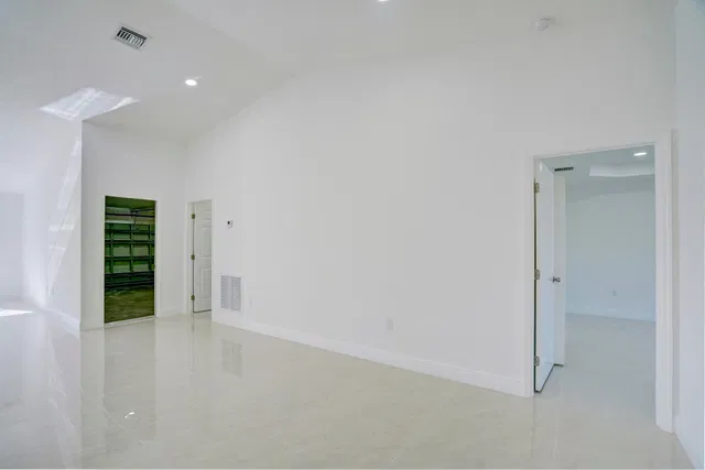 Residence photo 27