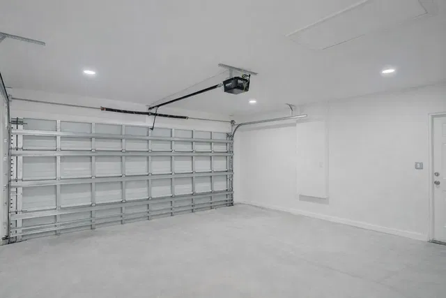 Residence photo 34