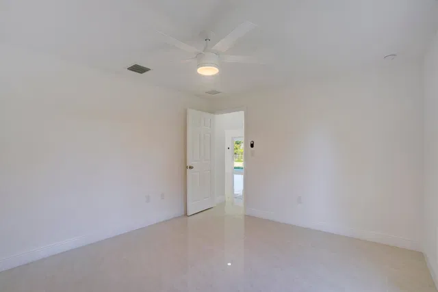 Residence photo 47