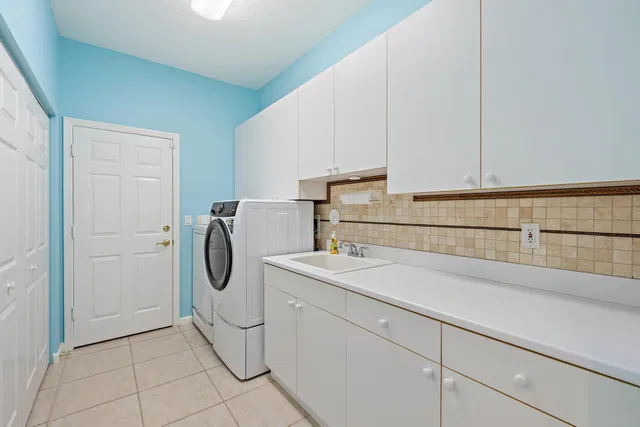  Residence photo 26