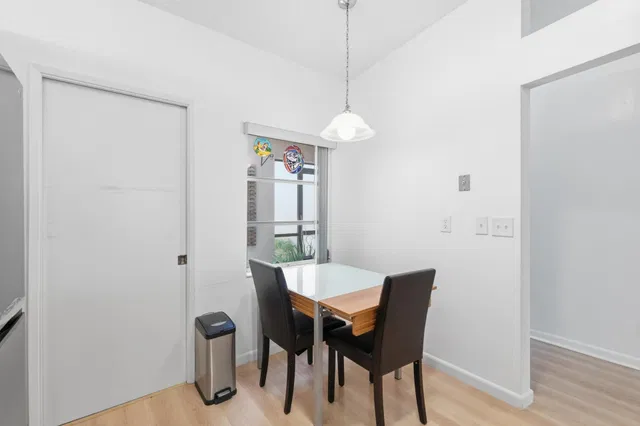 Residence photo 7