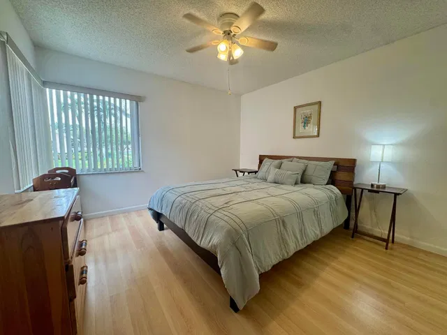 Residence photo 18