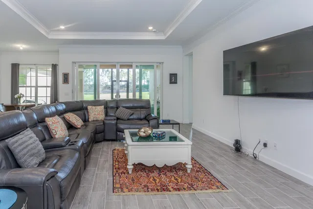 Residence photo 9