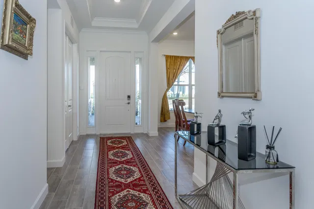 Residence photo 20