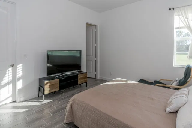 Residence photo 28