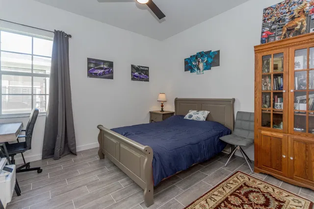 Residence photo 33