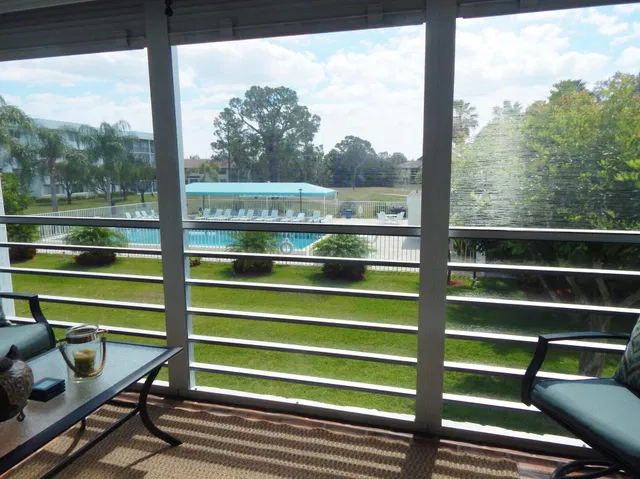 Unit 215 photo 44