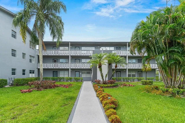 Residence photo 19