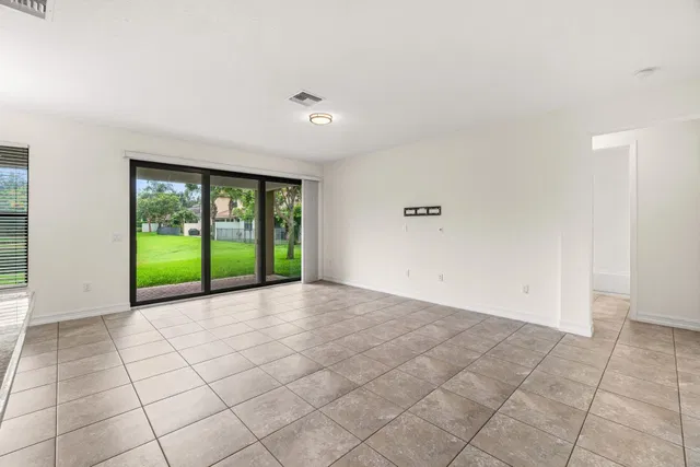 Residence photo 7