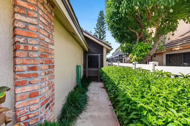 Residence photo 24