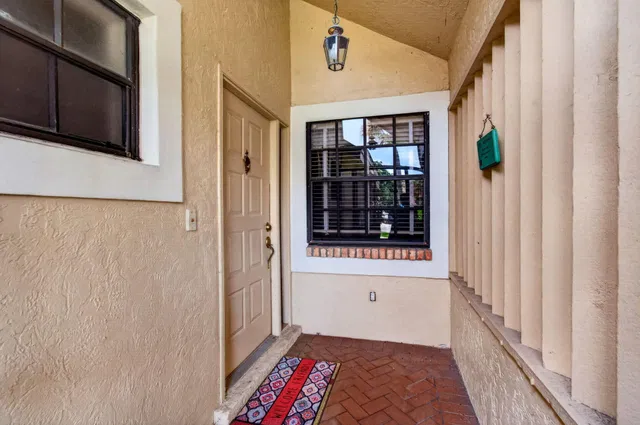 Residence photo 25