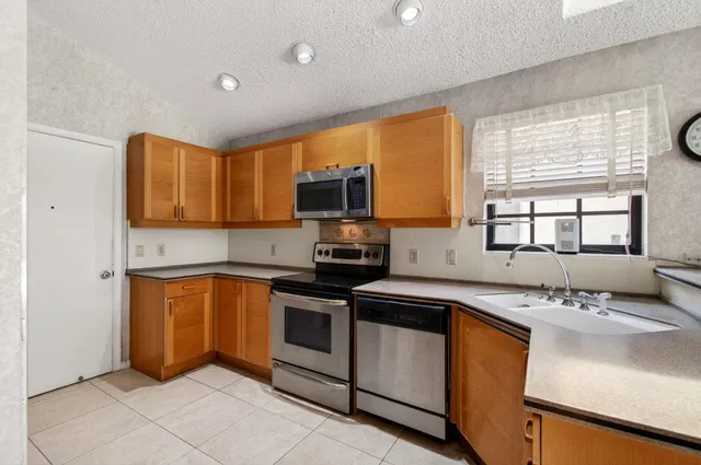 Residence photo 38