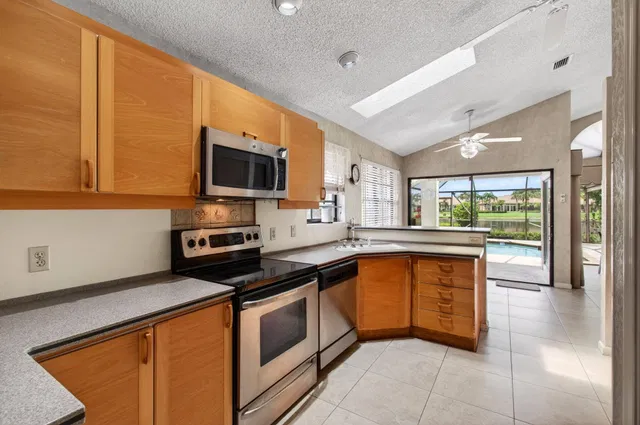 Residence photo 40