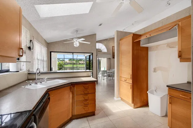 Residence photo 41