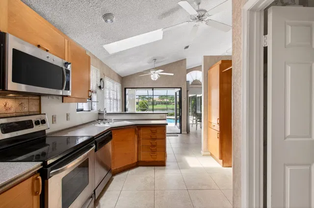 Residence photo 42