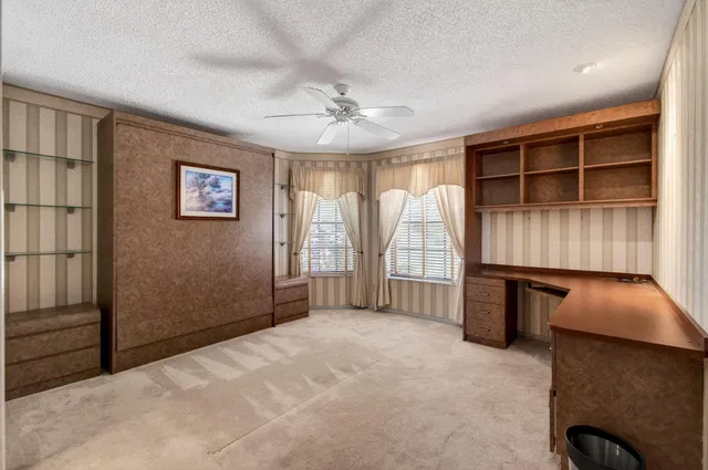 Residence photo 58