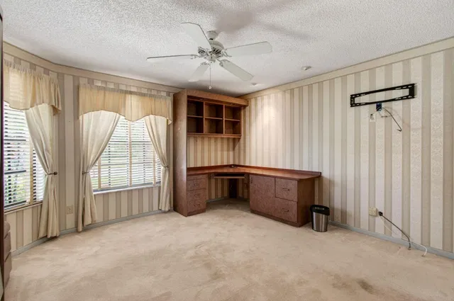 Residence photo 60