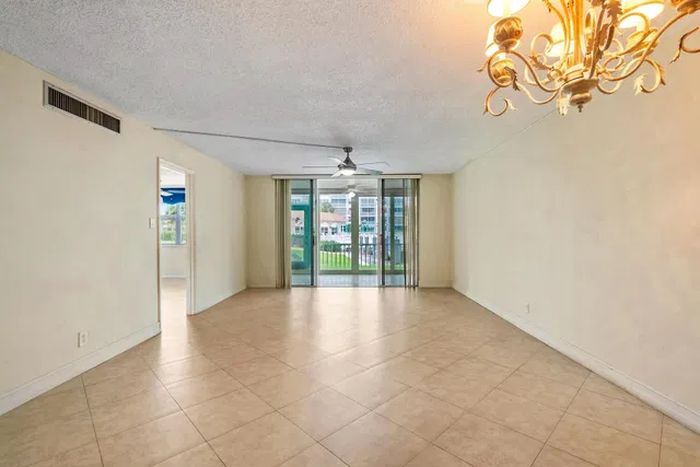  Unit 153 photo 16