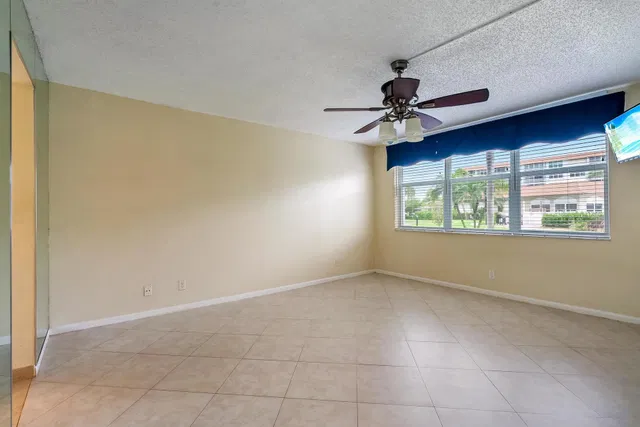  Unit 153 photo 17