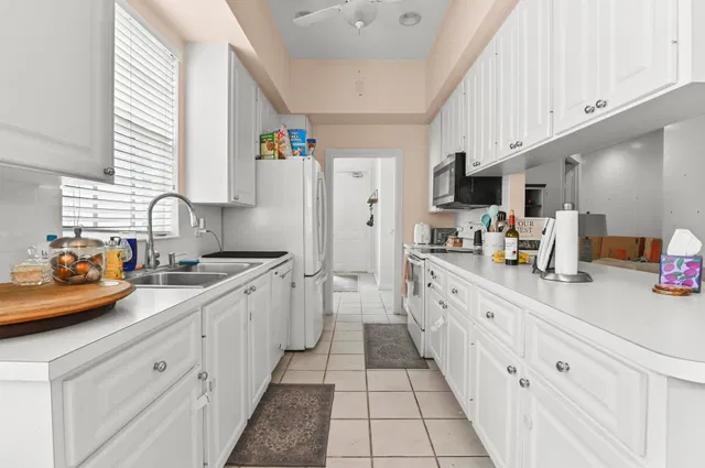 Residence photo 11
