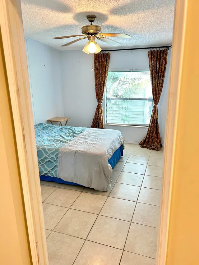Residence photo 15