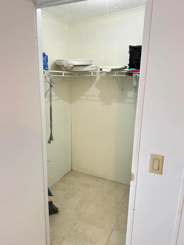 Residence photo 17
