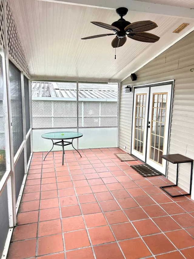 Residence photo 29