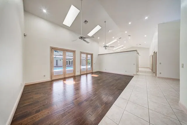 Pinewood Residence photo 13