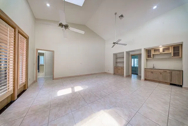 Pinewood Residence photo 23