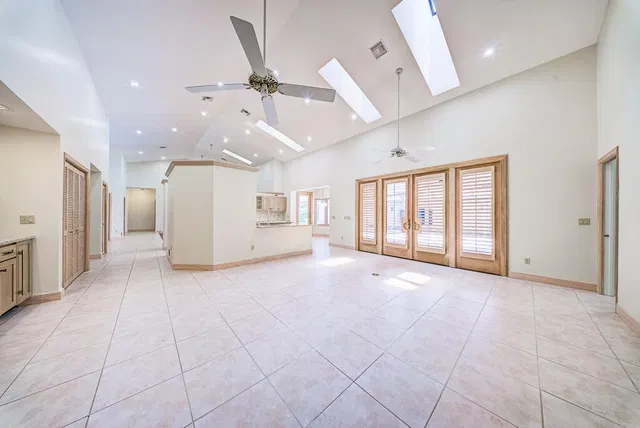 Pinewood Residence photo 24