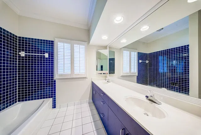 Pinewood Residence photo 36