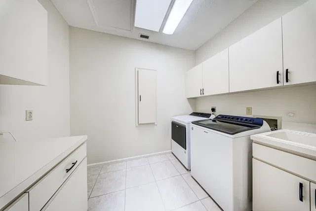 Pinewood Residence photo 54