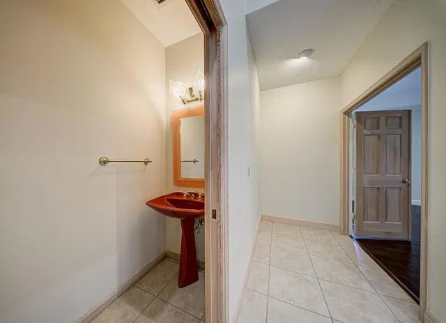 Pinewood Residence photo 56