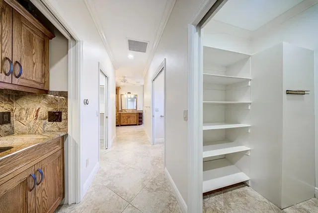 Pinewood Residence photo 59