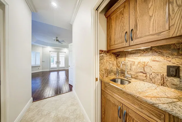 Pinewood Residence photo 62