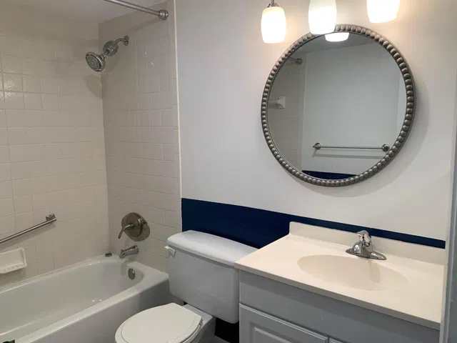 Unit B3 photo 14