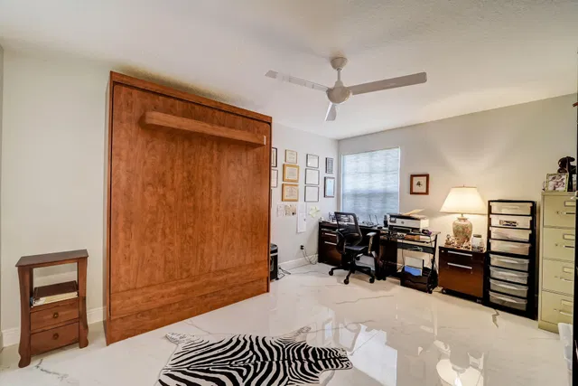 Residence photo 14