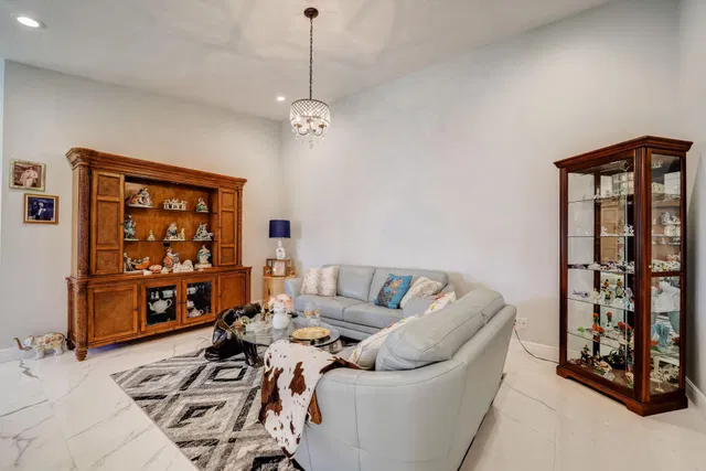 Residence photo 15