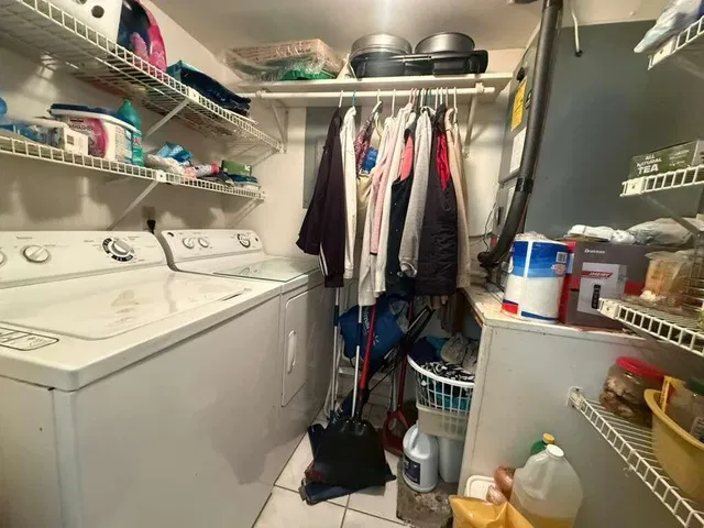 Unit D2 photo 17