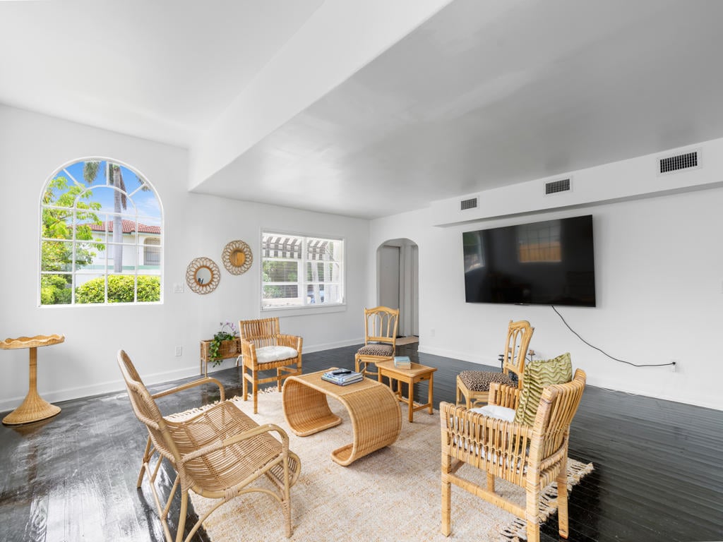  Residence photo 32