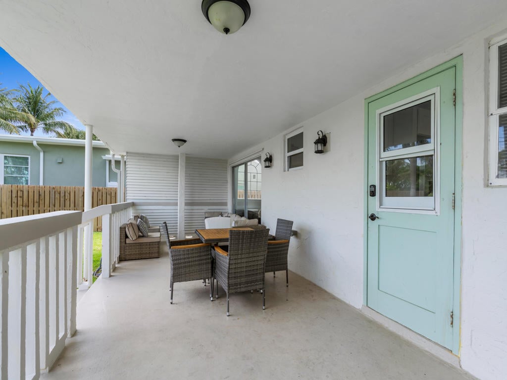  Residence photo 35