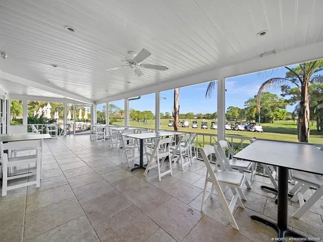 Residence photo 45
