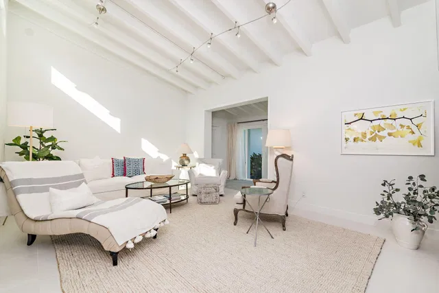 SoSo West Palm Beach Residence photo 6