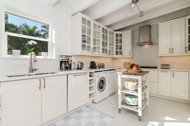 SoSo West Palm Beach Residence photo 11
