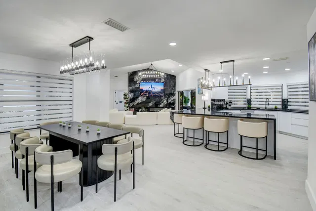 Pinewood Residence photo 13